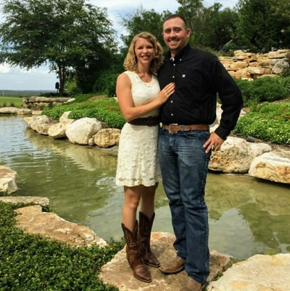 Meet your Posher, Mikayla - Picture 4 of 4